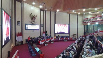 Regulasi Ketenagakerjaan Baru: Menguji Kepastian Investasi dan Proyeksi Lapangan Kerja