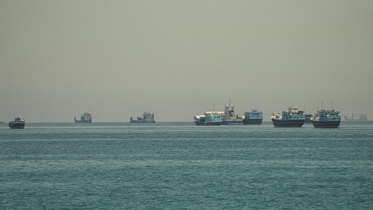 Ketegangan Selat Hormuz dan Proyeksi Inflasi AS Angkat Harga Minyak