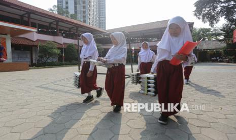 BGN Rapatkan Pendataan Penerima MBG Lewat Verifikasi NIK