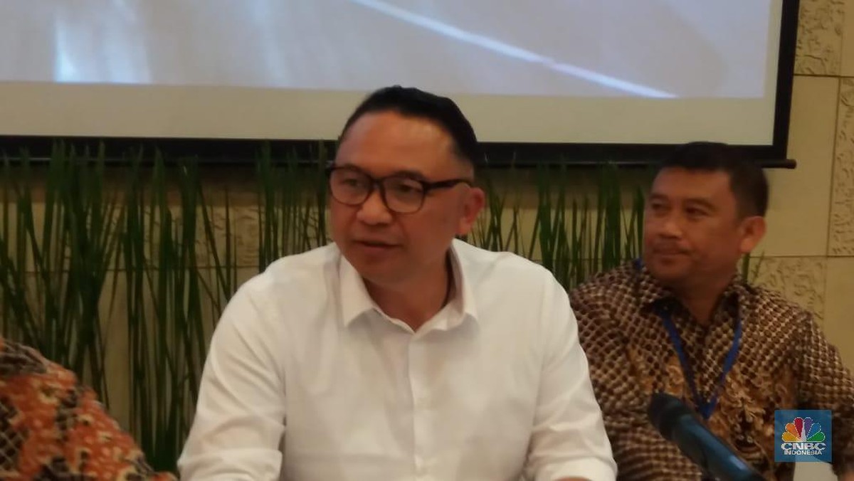Pergantian Dirut HUMI: Mundurnya Ari Askhara dan Dampaknya bagi Pasar