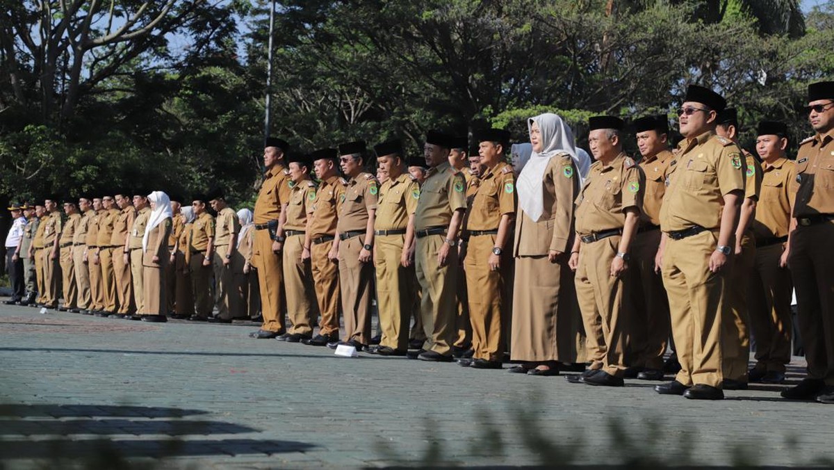 Menkeu Larang Anak Jadi PNS: Alarm Godaan Korupsi Birokrasi