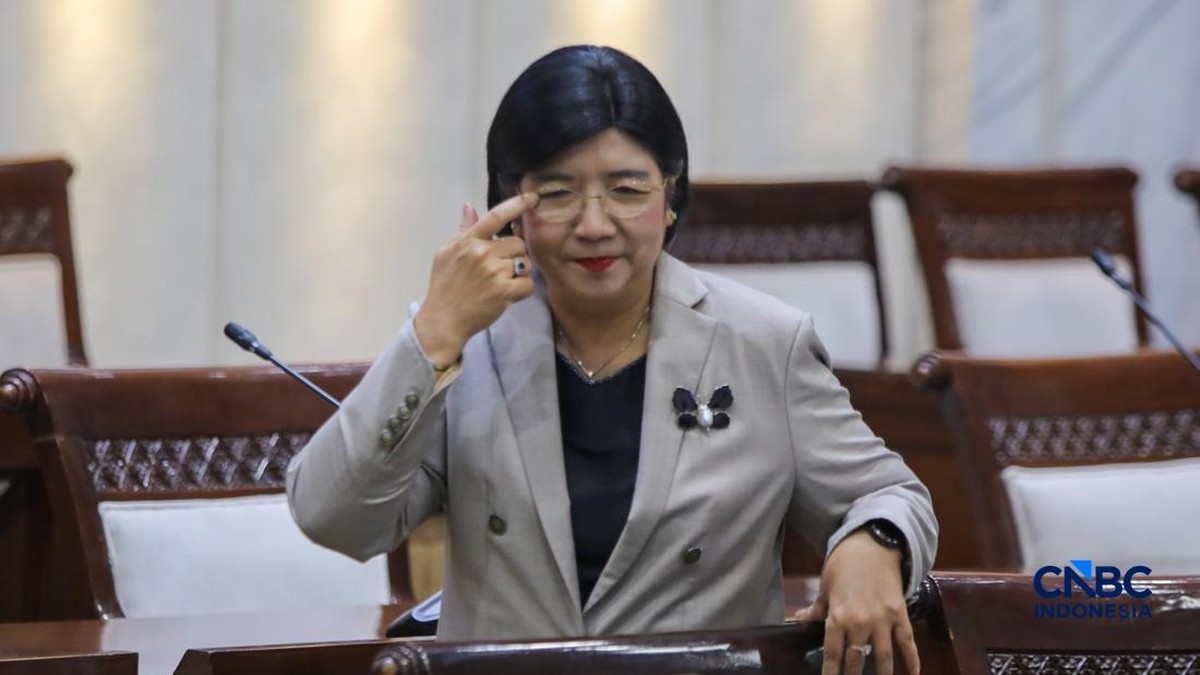 Destry Uraikan Tantangan Mencapai Kurs Rupiah Rp16.500 per Dolar