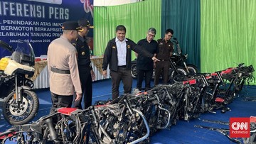 Bea Cukai Gagalkan Penyelundupan Lima Harley Bekas dari China
