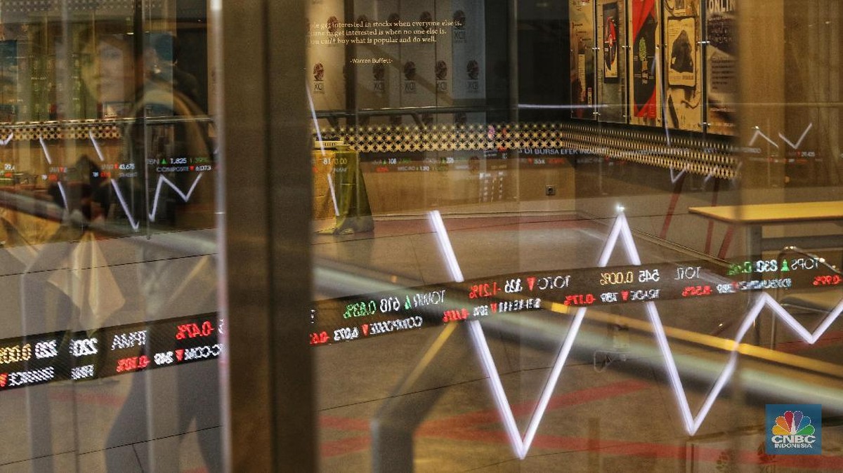Net Sell Asing di Sesi I, Saham Bank Tetap Diburu