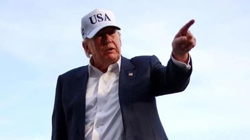 Ancaman Tarif Trump ke Kanada: Analisis Dua Sisi
