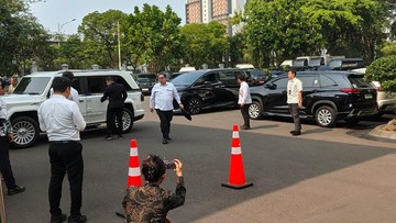 Transisi Mobil Dinas Pejabat ke Produk Lokal: Kalkulasi Fiskal dan Industri