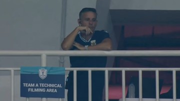 Herdman Pantau Garuda dari Tribun ala Luis Enrique