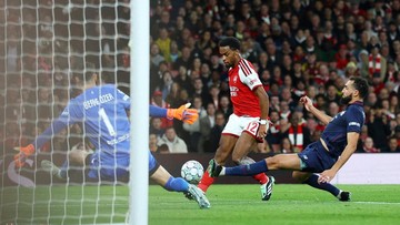 Arsenal Hancurkan Lille 3-0, Verdonk Cetak Sejarah di Liga Champions