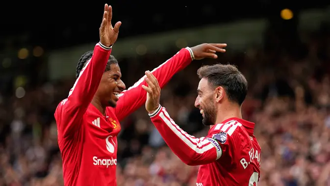 Man United Bungkam Ipswich Town 3-1: Bruno Fernandes Cetak Brace Impresif