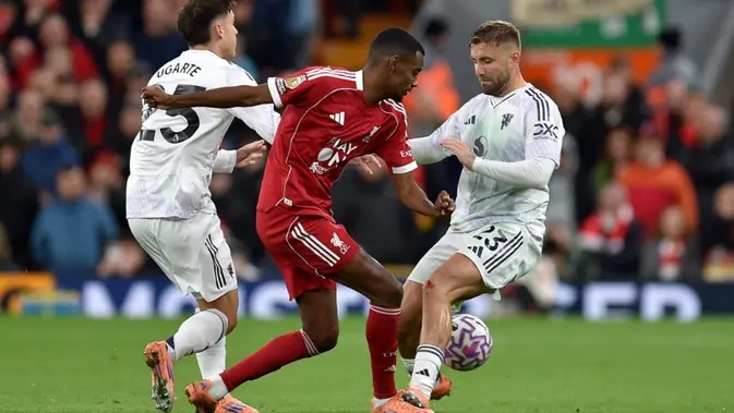 Liverpool vs Manchester United: Duel Ketat di Anfield Berakhir Dramatis
