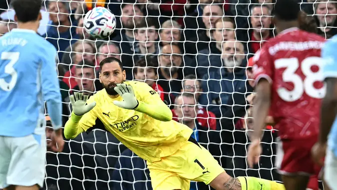 Donnarumma Tembok Baja, Man City Tahan Liverpool di Anfield