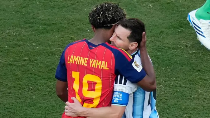 Pelukan Haru Lionel Messi dan Lamine Yamal Usai Final Piala Dunia 2026