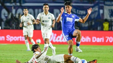 Arema Tertunduk, Pelatih Maros Santos Tetap Terhibur Laga Dramatis Kontra Persib