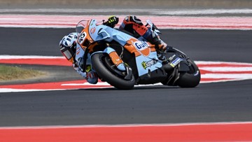 Fernandez Sesalkan Manuver Bezzecchi Picu Crash Lap Pertama Mandalika