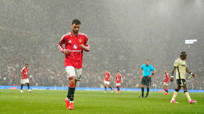 Bruno Fernandes Pimpin Manchester United Hancurkan Ipswich di Old Trafford