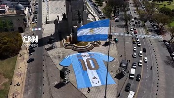 Jersei Raksasa 30 Meter Warnai Penghormatan Messi di Argentina