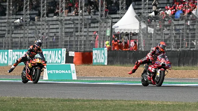 Pedro Acosta Tumbangkan Marc Marquez dalam Duel Sengit Sprint Race Thailand