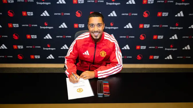 Resmi! Youri Tielemans Merapat ke Manchester United dari Aston Villa