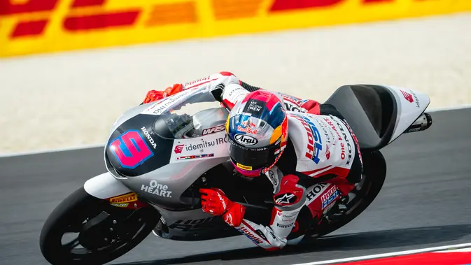 Veda Ega Pratama Melesat dari P26 ke P2 di Moto3 Hungaria