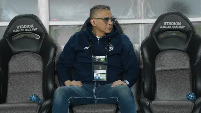 Peran Krusial Iwan Budianto di Laga Sengit Arema vs Persib