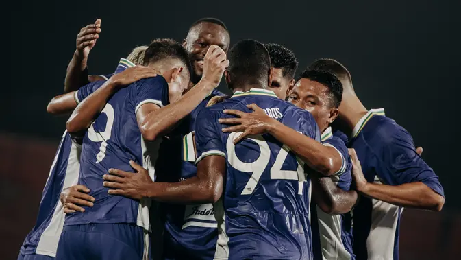 Skor Akhir 3-0, Persib Bandung Bungkam Sabah FC Lewat Hat-trick Franca