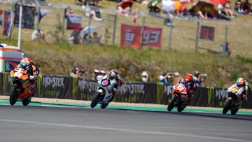 Moto3 Inggris: Veda Ega Start ke-16, Hakim Danish Tembus 10 Besar