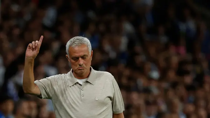 Mourinho Pimpin Real Madrid Tundukkan Espanyol di RCDE Stadium