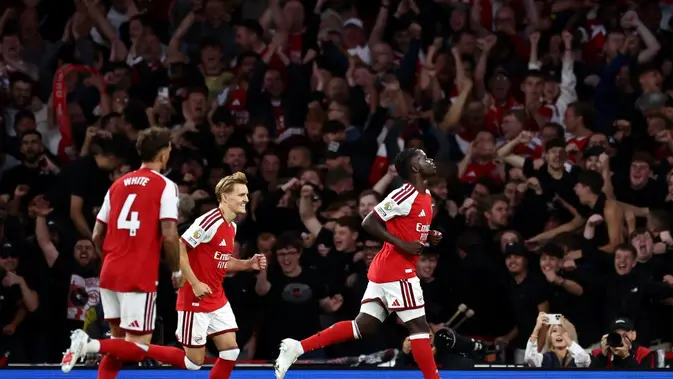 Dua Gol Saka Bawa Arsenal Hancurkan Coventry di Emirates