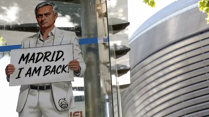 Mural Mourinho Hiasi Bernabeu, Rumor Kepulangan ke Madrid Memanas