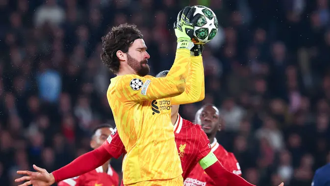 Alisson Tembok Kokoh, Liverpool Bungkam PSG 0-1 di Parc des Princes
