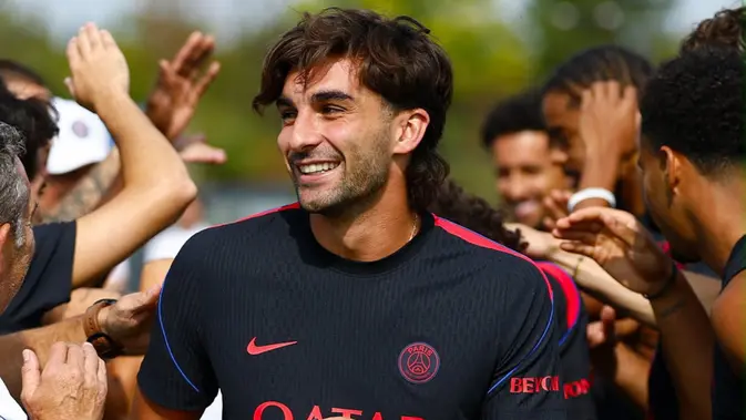 Ferran Torres Gebrak Debut di Latihan Perdana PSG