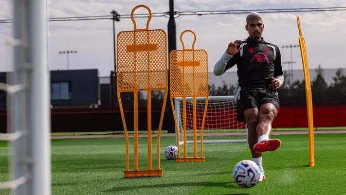 Liverpool Amankan Ronald Araujo dari Barcelona Jelang Musim 2026/2027