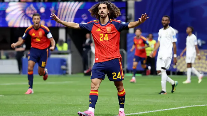 Spanyol Gilas Arab Saudi 4-0, Cucurella Rayakan Gol Bunuh Diri