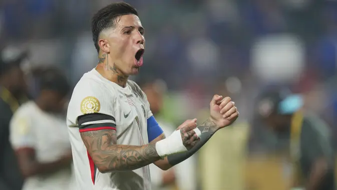 Enzo Fernandez: Maestro Lini Tengah Chelsea yang Tak Tergantikan