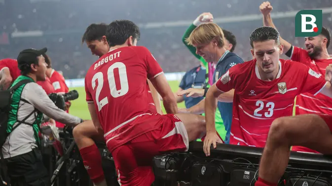 Adu Penalti dan Euforia: Hubner-Baggott Sambangi Tribun GBK