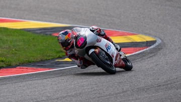 Veda Ega Pratama Bayangi Hakim Danish di Klasemen Rookie Moto3 2026