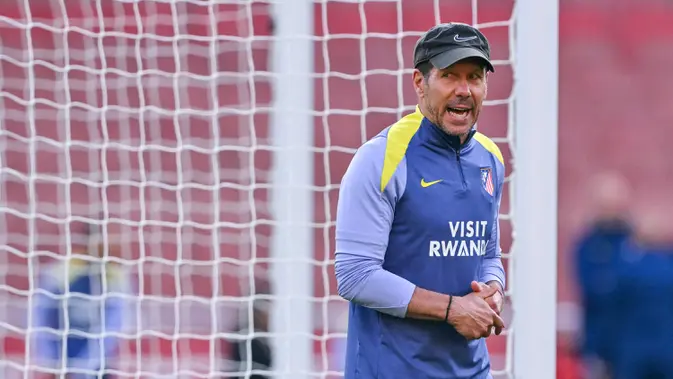 Simeone Serius Latih Atletico Jelang Duel Semifinal Lawan Arsenal