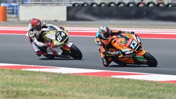 Practice Moto2 Mandalika Diwarnai Visor Lepas dan Red Flag