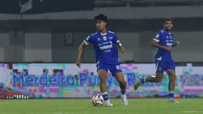 Debut Berkesan Nazriel Alfaro di Kemenangan Persib atas Madura