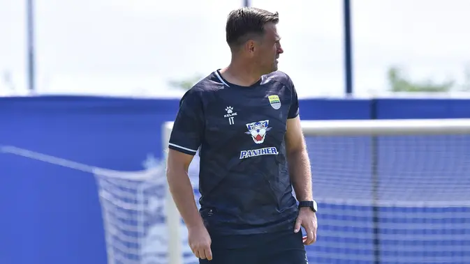 Igor Tolic Matangkan Persib Jelang Play-off ACL Two