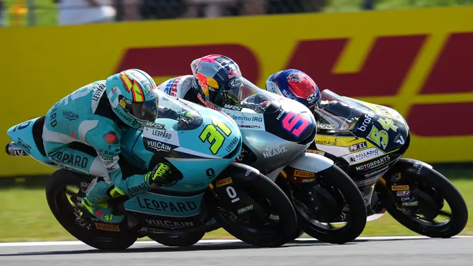 Veda Ega Pratama Gagal Finis Usai Jatuh di Barisan Depan Assen