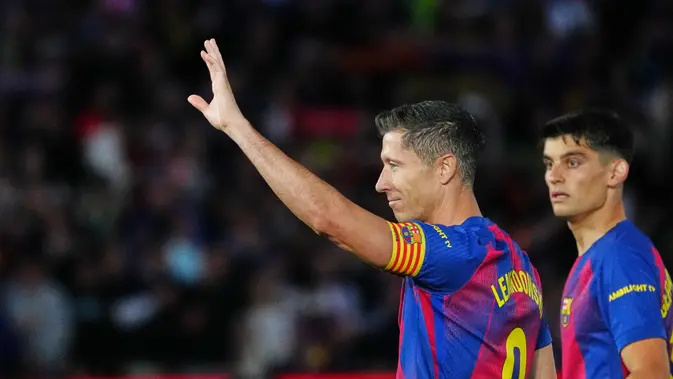 Lewandowski Cetak Brace, Barcelona Taklukkan Betis di Camp Nou
