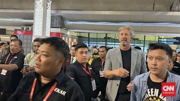 Legenda MU dan Arsenal Mendarat di Jakarta Jelang Duel Eksibisi