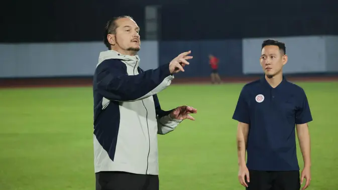 Velizar Popov dan Tantangan Baru di Kursi Pelatih The Cong-Viettel FC