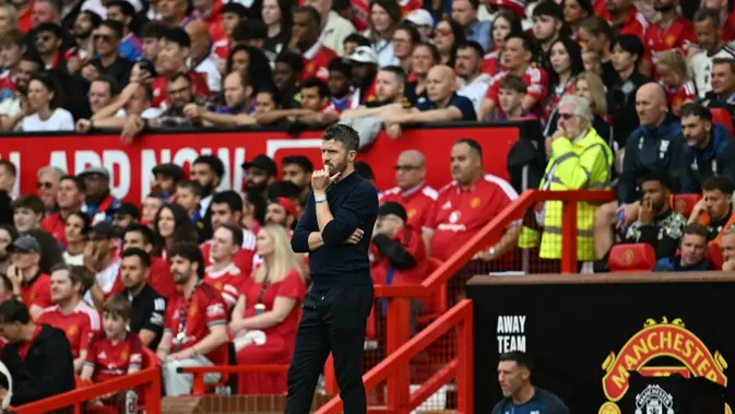 Carrick Pimpin MU Raih Kemenangan Perdana di Old Trafford