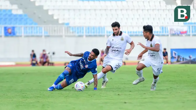 Arema FC dan Bhayangkara FC Berbagi Poin di Kanjuruhan