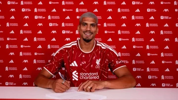 Ronald Araujo Resmi Berseragam Liverpool dengan Status Pinjaman hingga 2027