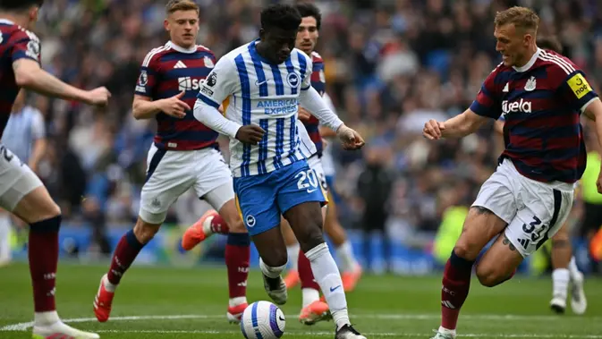 Carlos Baleba Tampil Moncer, Brighton Taklukkan Newcastle 2-1 di Kandang