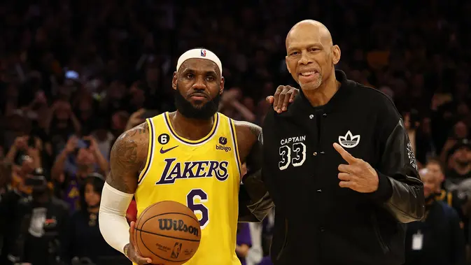 LeBron James Puncaki Sejarah NBA, Kareem Abdul-Jabbar Berikan Penghormatan