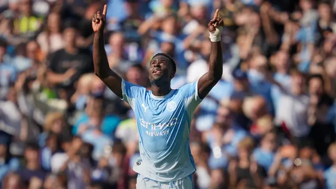 Guehi Bawa Man City Kalahkan Bournemouth 3-1 di Etihad
